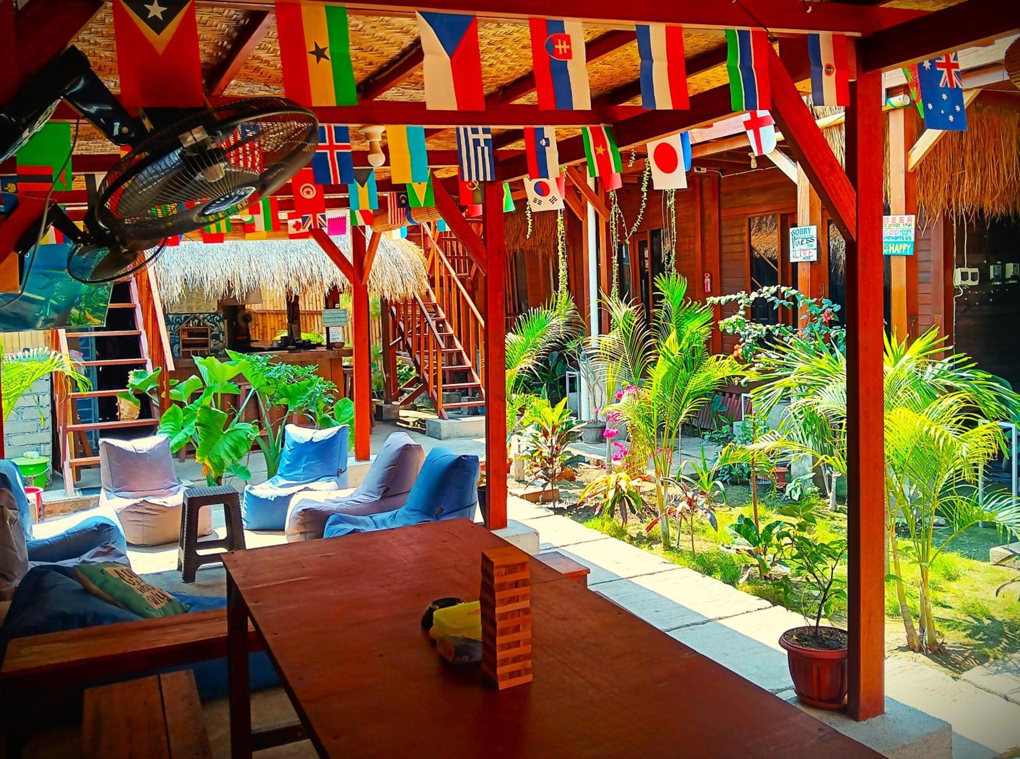 Good Vibes Hotel 2*